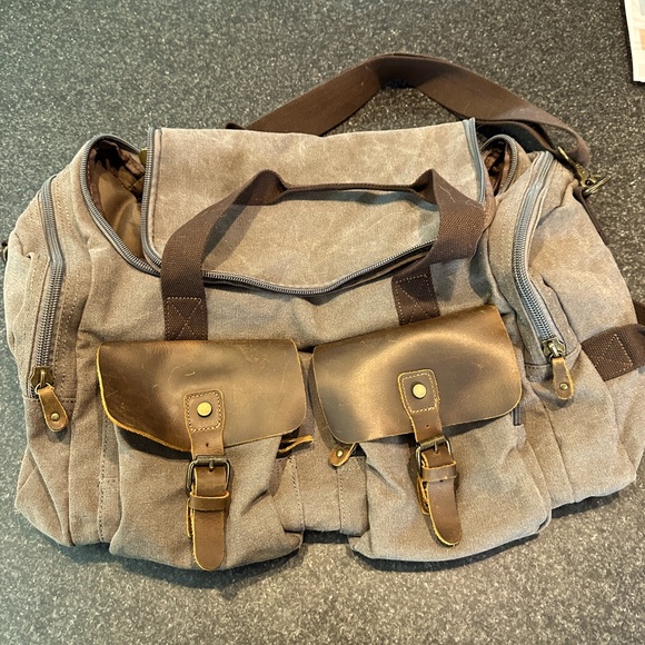 Wow box duffel bag
